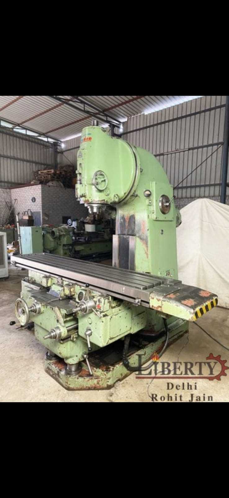 Vertical Milling Machine